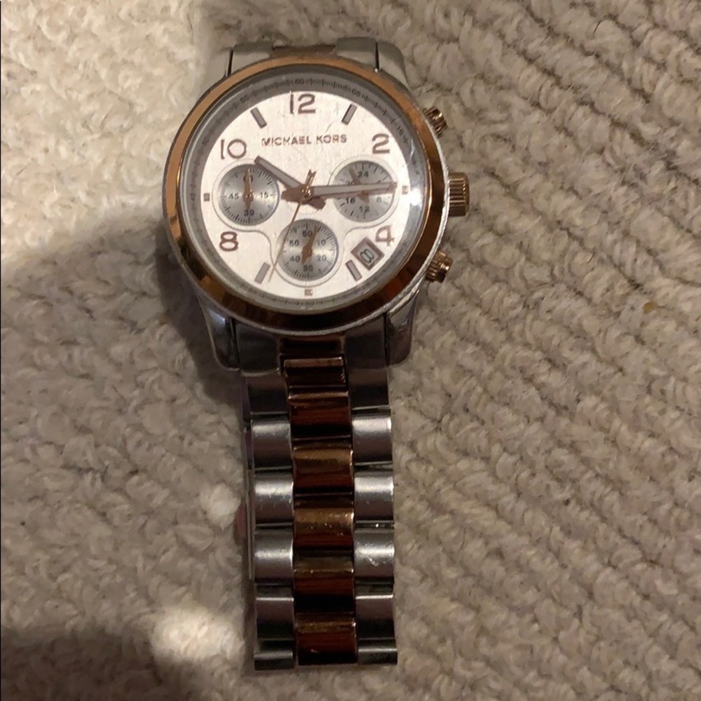 Michael Kors oversized watch rose gold and silver